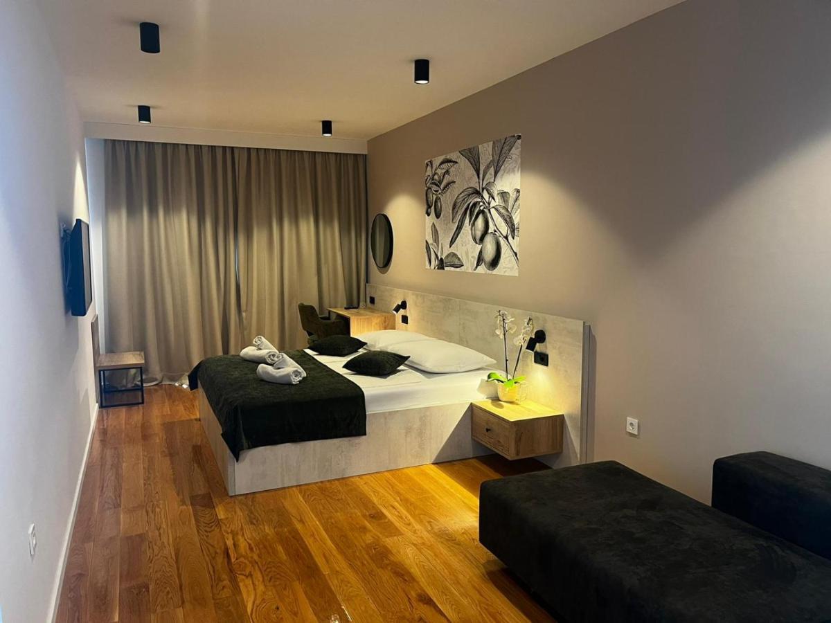 Memori Bed&Breakfast Rab Town Exterior photo